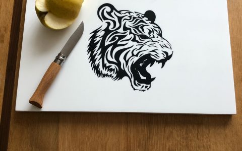 Planche à découper avec résine epoxy